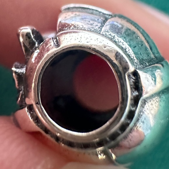 Pandora x Star Wars Yoda Grogu™ & Crib Charm - Picture 12 of 16